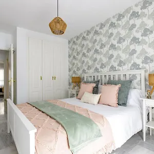 https://living4malaga-mariscal-centre-apartment.es-andalucia.com