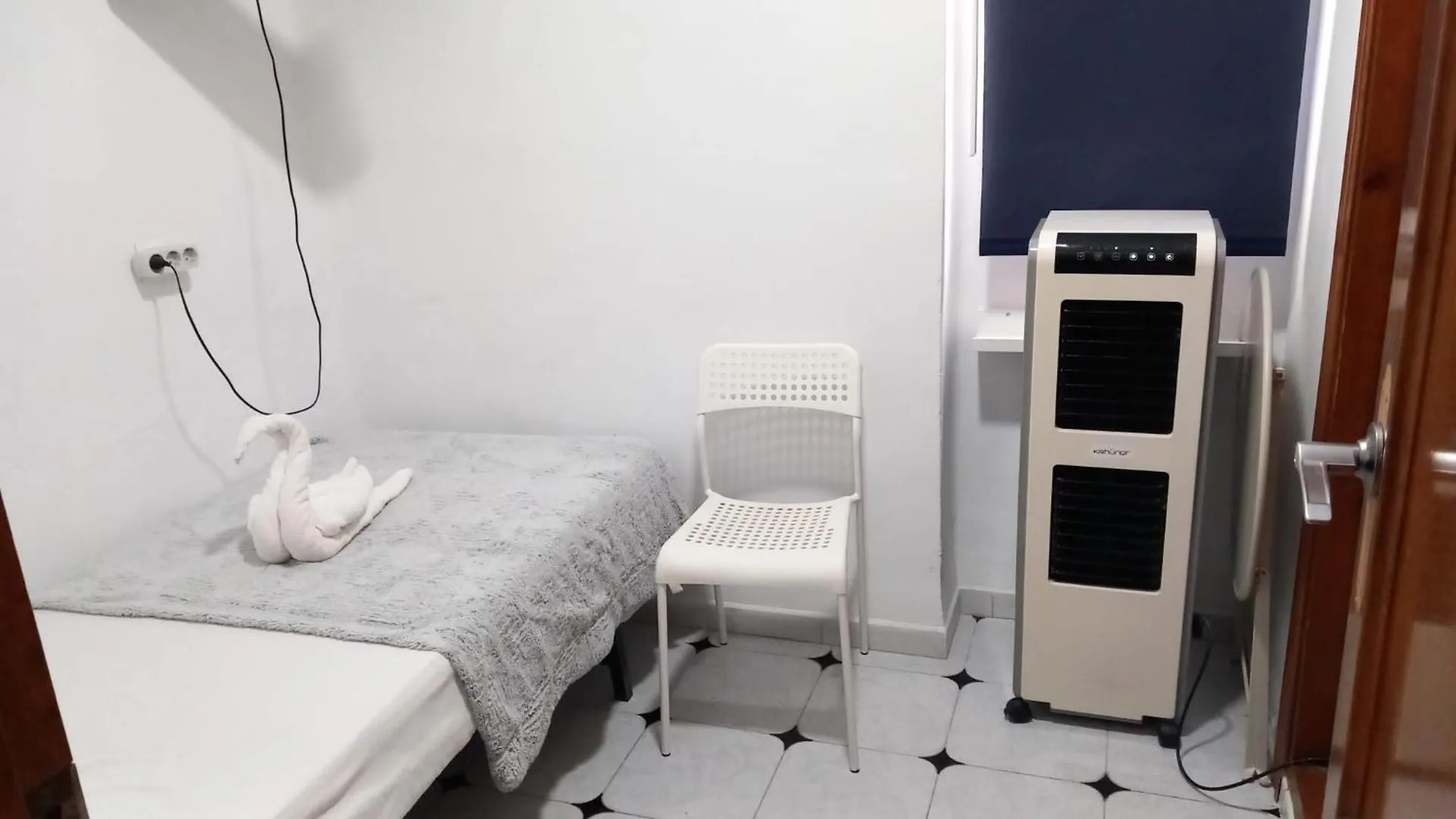 Guests House River Malaga Homestay